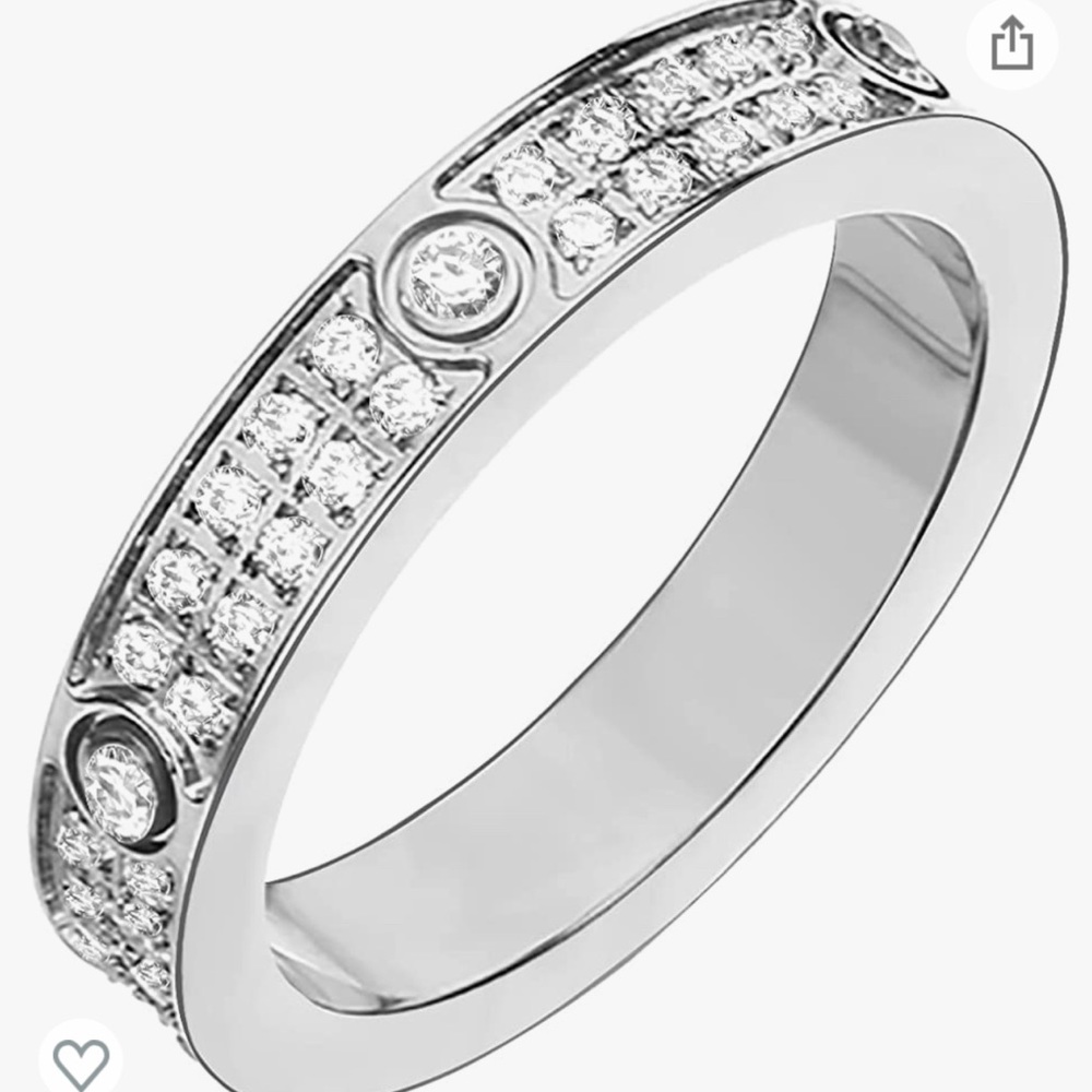 Beautiful High Quality CZ Love Ring w Box